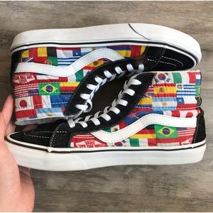 “Off the wall" vans, limited addition “the globe"